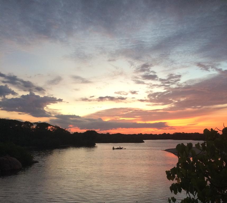 Bay Vista Travel Gallery